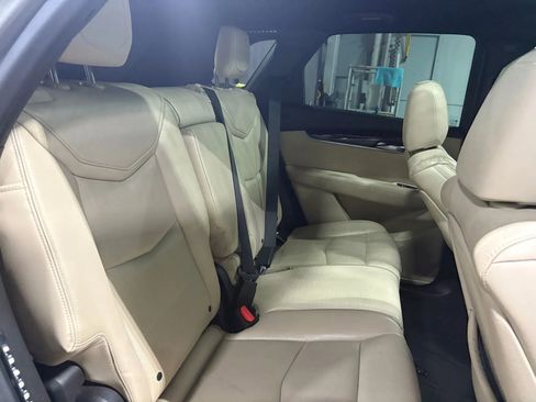 Used 2017 Cadillac XT5 Luxury w/ Driver Awareness Package image 14