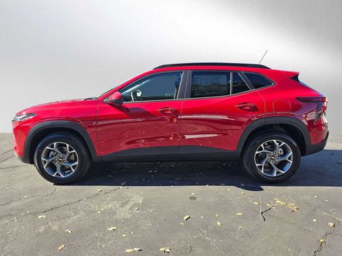 New 2026 Chevrolet Trax LT image 6