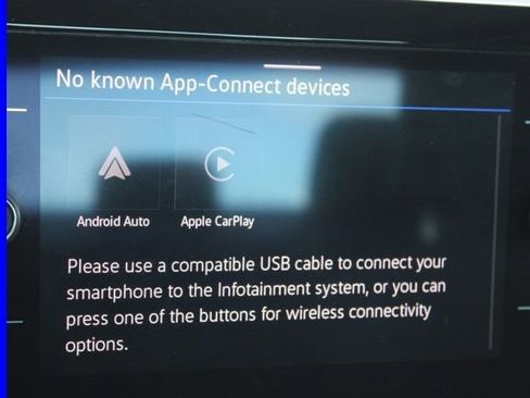 Used 2025 Volkswagen Jetta SE w/ Sunroof Package image 34