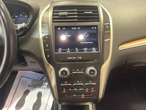 Used 2019 Lincoln MKC Select AWD/4WD image 19