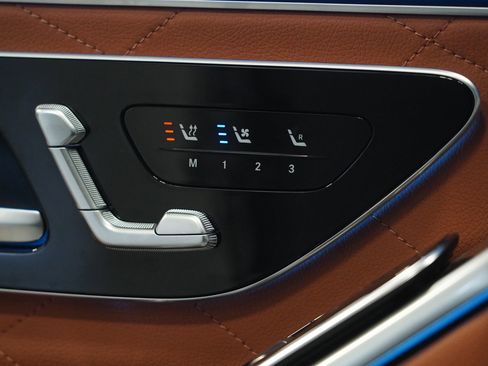 Certified 2023 Mercedes-Benz S 580 4MATIC Sedan image 28