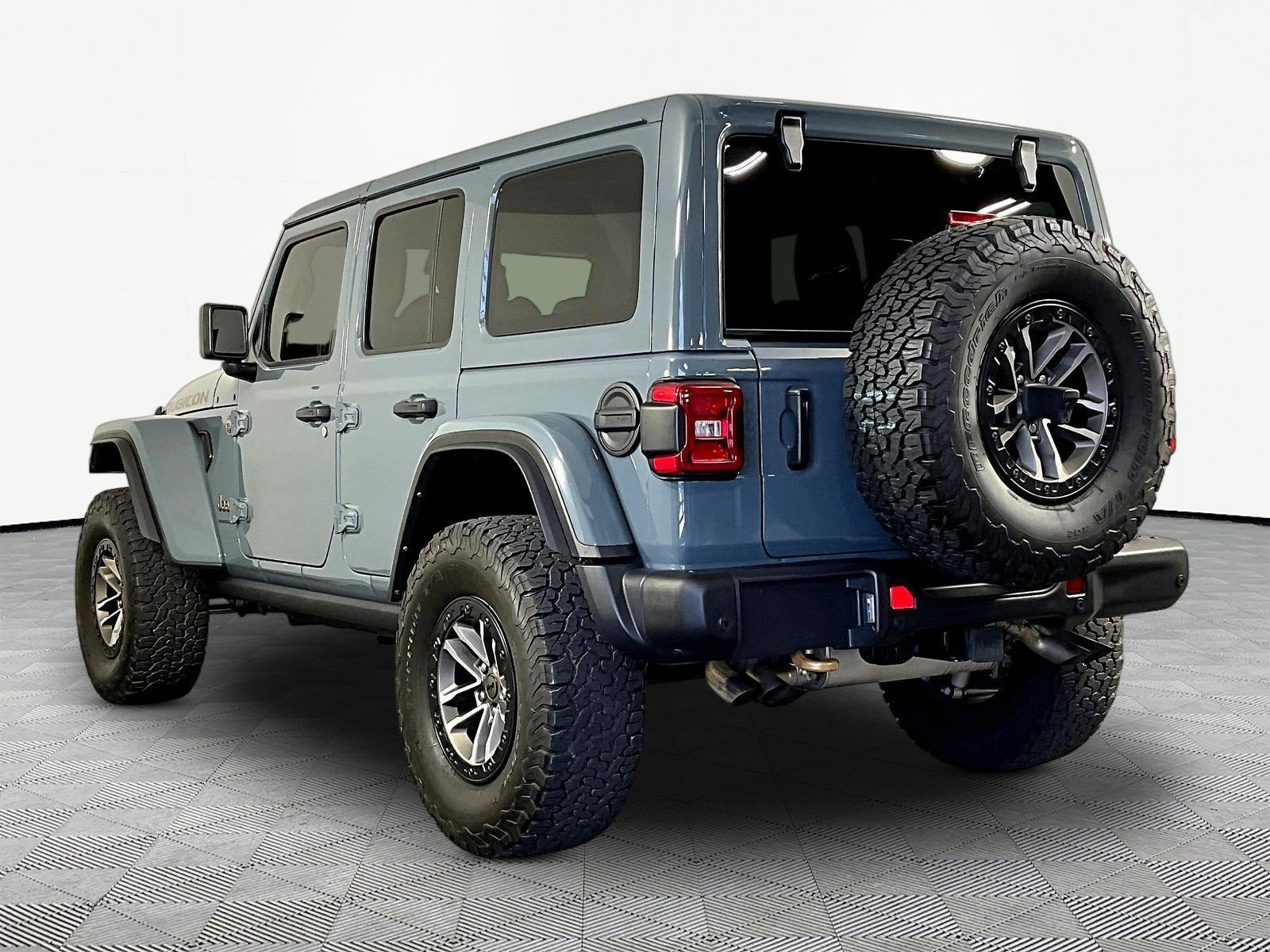 Used 2024 Jeep Wrangler Unlimited Rubicon 392 AWD/4WD image 4