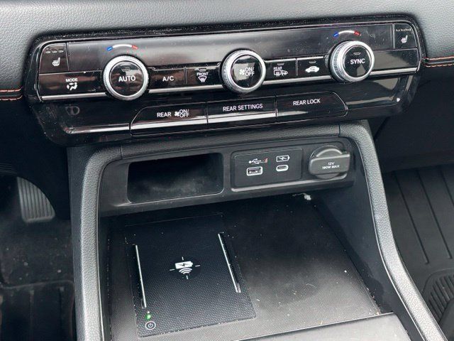 Used 2024 Honda Pilot TrailSport image 18