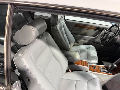 Used 1990 Mercedes-Benz 300 CE Coupe image 42