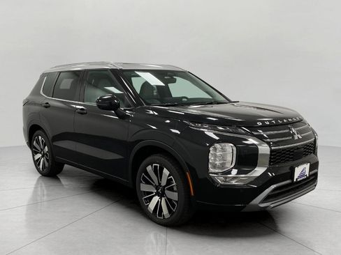 New 2025 Mitsubishi Outlander SEL image 1