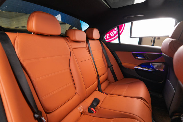 Certified 2025 Mercedes-Benz C 300 4MATIC Sedan image 31