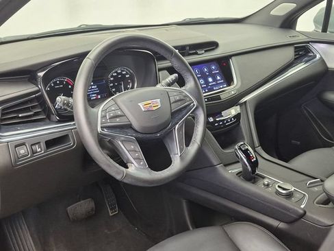 Certified 2023 Cadillac XT5 Premium Luxury AWD/4WD image 9