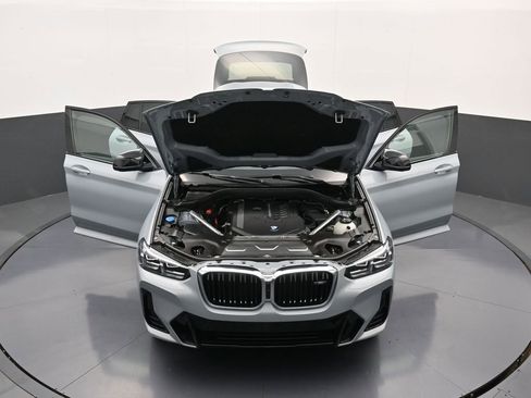 Used 2025 BMW X4 M40i AWD/4WD image 39