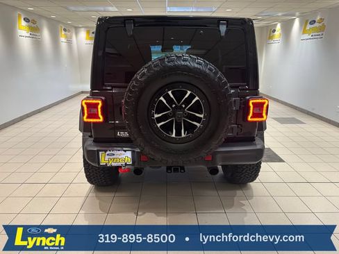 Used 2024 Jeep Wrangler Unlimited Rubicon AWD/4WD image 24