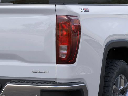 New 2026 GMC Sierra 1500 SLE AWD/4WD image 13