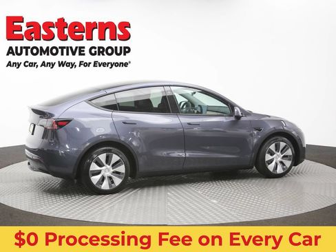 Used 2021 Tesla Model Y Long Range AWD/4WD image 34