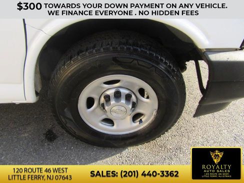 Used 2017 Chevrolet Express 2500 image 16