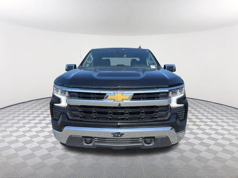 Used 2025 Chevrolet Silverado 1500 LT AWD/4WD image 2
