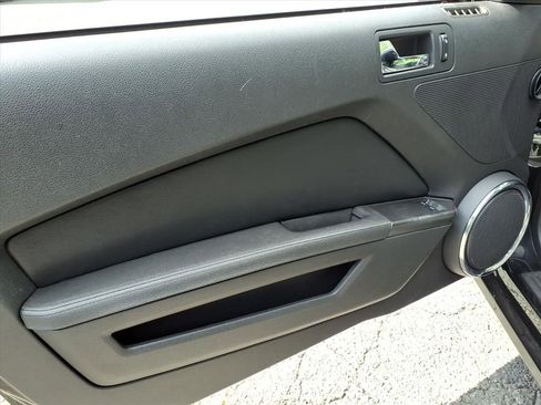 Used 2011 Ford Mustang GT Premium w/ Comfort Pkg image 7