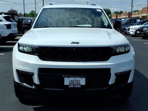 Used 2023 Jeep Grand Cherokee L Limited w/ Luxury Tech Group II AWD/4WD image 33