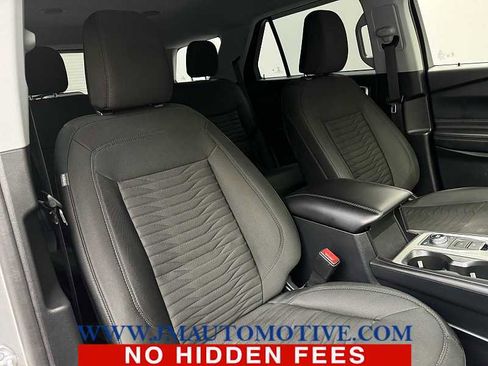 Used 2021 Ford Explorer XLT image 22