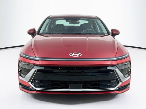 Used 2025 Hyundai Sonata SEL AWD/4WD image 2