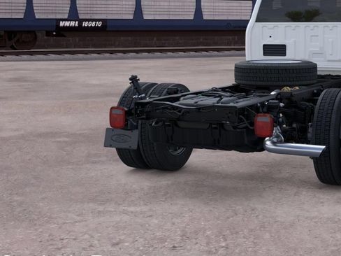 New 2026 Ford F550 2WD Regular Cab Super Duty image 21