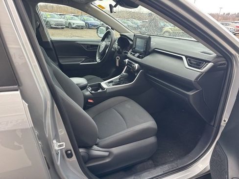 Used 2019 Toyota RAV4 LE w/ All Weather Liner Package image 19