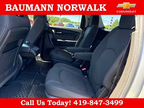 Used 2016 GMC Acadia SLE AWD/4WD image 16