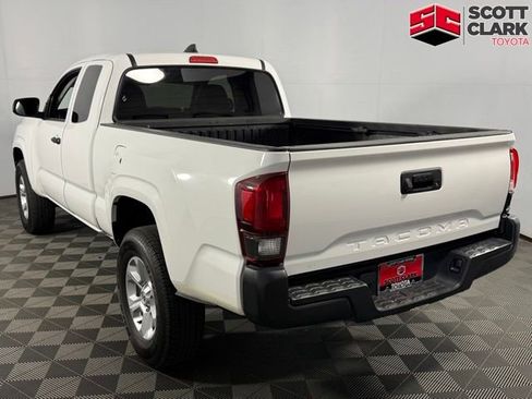 Used 2020 Toyota Tacoma SR image 30