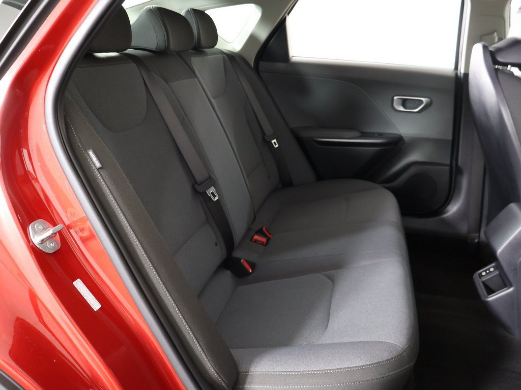 Used 2025 Kia K4 FWD image 32