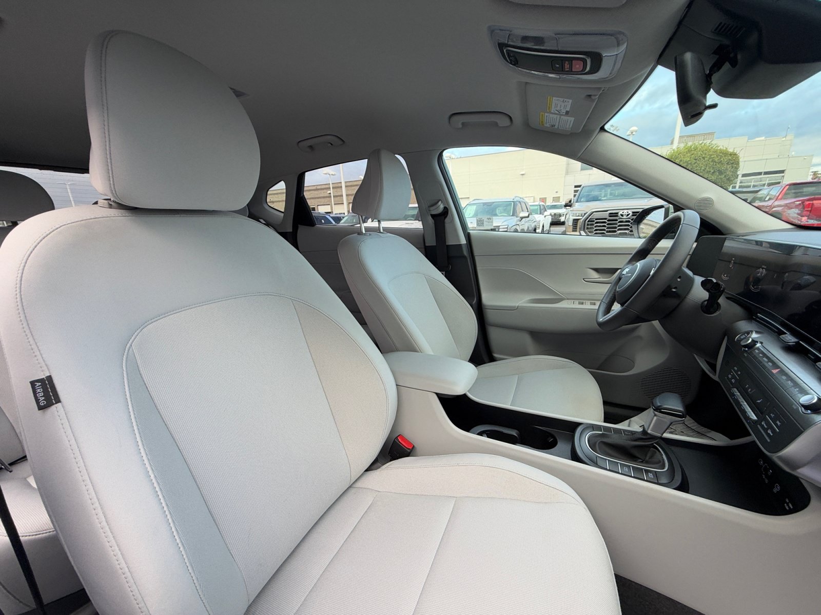 Used 2024 Hyundai Kona SEL AWD/4WD image 19