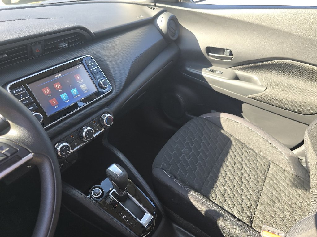 Used 2021 Nissan Kicks S FWD image 27