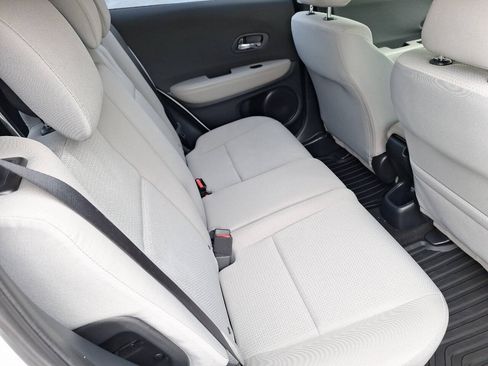 Used 2022 Honda HR-V LX image 11