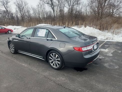 Used 2019 Lincoln Continental Premiere image 4