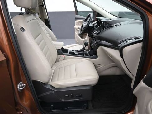 Used 2017 Ford Escape Titanium FWD image 16