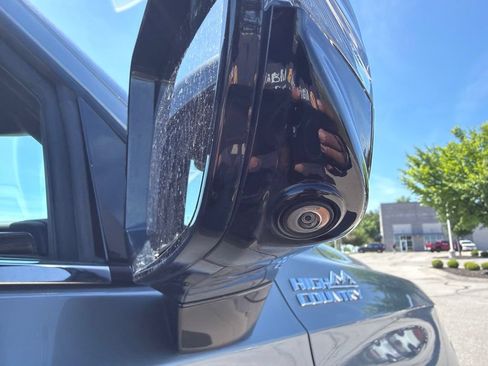 Used 2023 Chevrolet Tahoe High Country w/ Advanced Technology Package AWD/4WD image 25