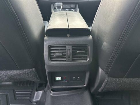 Used 2023 Nissan Rogue SL w/ SL Premium Package image 14