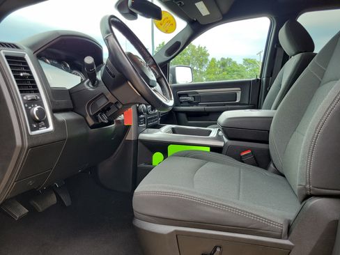 Used 2024 RAM 1500 Warlock w/ Electronics Group AWD/4WD image 7