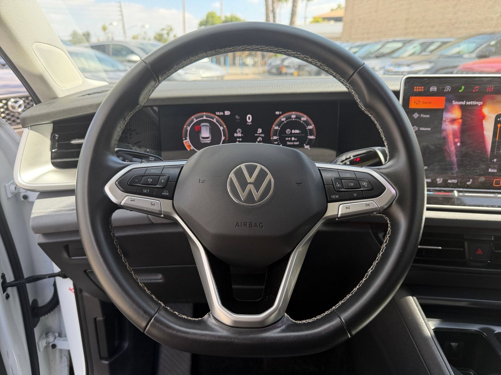 Used 2026 Volkswagen Tiguan SE AWD/4WD image 29