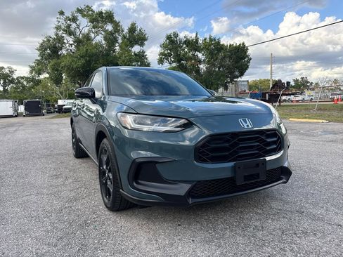 Used 2025 Honda HR-V Sport image 11