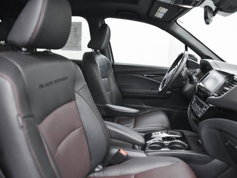 Used 2022 Honda Ridgeline Black Edition image 14