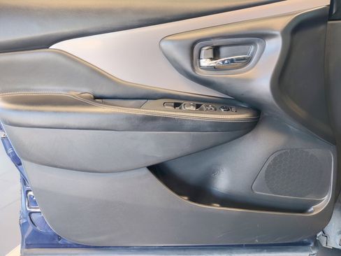 Used 2023 Nissan Murano SV image 27