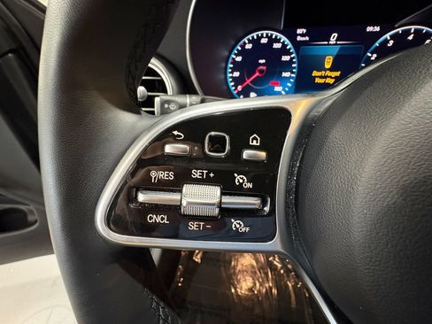 Used 2022 Mercedes-Benz GLC 300 4MATIC image 12