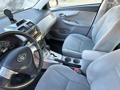 Used 2012 Toyota Corolla L image 21