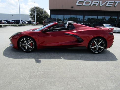 Used 2021 Chevrolet Corvette Stingray Premium Conv w/ Z51 Performance Package RWD image 5