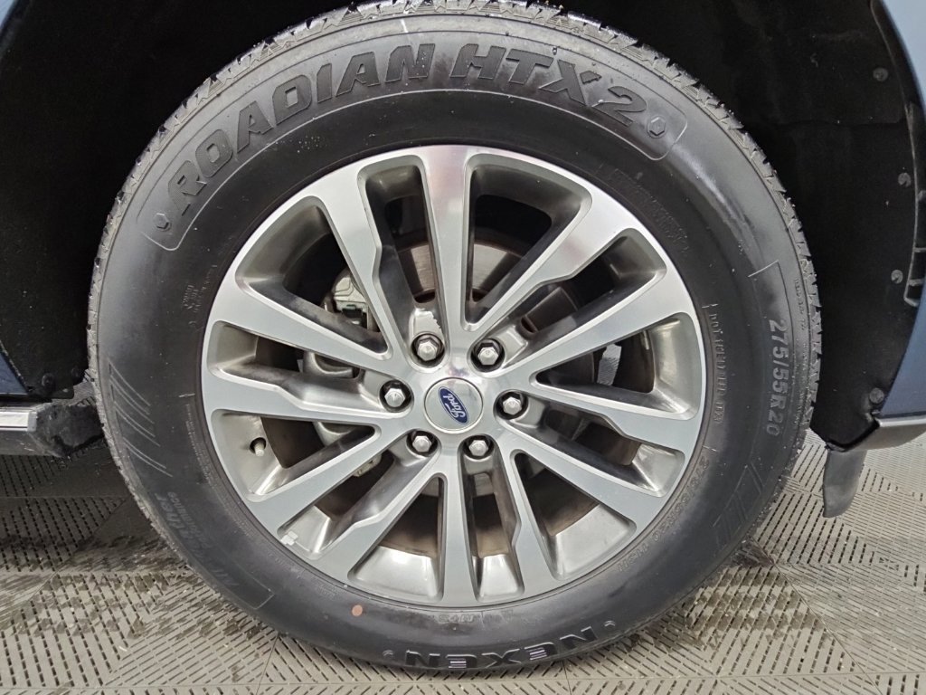 Used 2018 Ford Expedition Limited w/ Equipment Group 301A RWD image 54