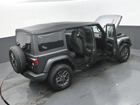 Used 2025 Jeep Wrangler Unlimited Sport AWD/4WD image 36