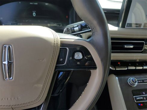 Used 2020 Lincoln Aviator Reserve image 25