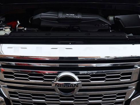 Used 2020 Nissan Titan SV w/ SV Convenience Package image 59