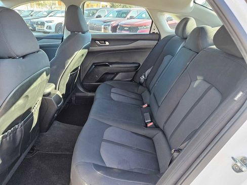 Used 2023 Kia K5 LXS image 19