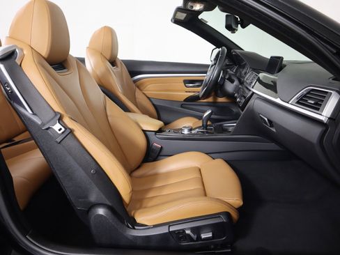 Used 2019 BMW 430i xDrive Convertible w/ M Sport Package image 16