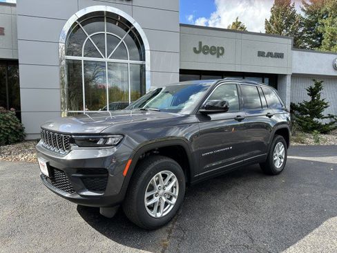 New 2025 Jeep Grand Cherokee Laredo X w/ Luxury Tech Group I image 1