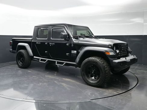 Used 2020 Jeep Gladiator Sport w/ Quick Order Package 24S image 3