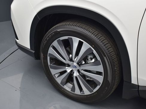 Used 2023 Subaru Ascent Limited w/ Technology Package image 8